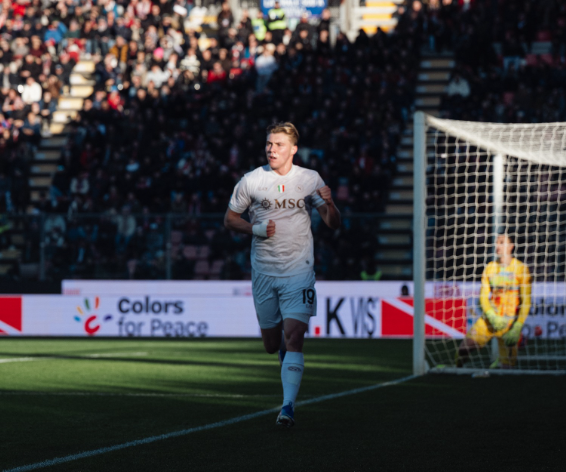 video/-hojlund-nderon-napolin,-ekipi-i-contes-thyen-cremonesen