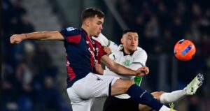 bologna-deshton-serish,-ngec-ne-shtepi-ndaj-sassuolo-dhe-mbetet-pas-ne-garen-per-champions-league-(video)