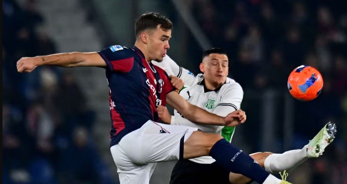 bologna-deshton-serish,-ngec-ne-shtepi-ndaj-sassuolo-dhe-mbetet-pas-ne-garen-per-champions-league-(video)