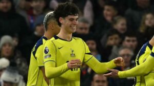 tottenham-e-mbyll-vitin-me-fitore,-por-ende-larg-zones-se-europes-(video)