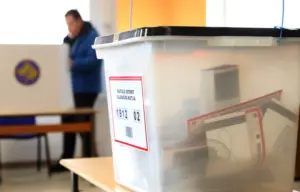 rezultati/-drejt-perfundimit-numerimi-i-votave-ne-kosove,-vetevendosje-dhe-albin-kurti-fitojne-me-rreth-50%.-pdk-force-e-dyte,-ldk-e-treta