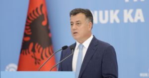 mungesa-e-ujit-te-pijshem/-noka:-bashkia-vlore-me-keto-ritme-do-riktheje-ne-fuqi-larjen-vec-te-dielave