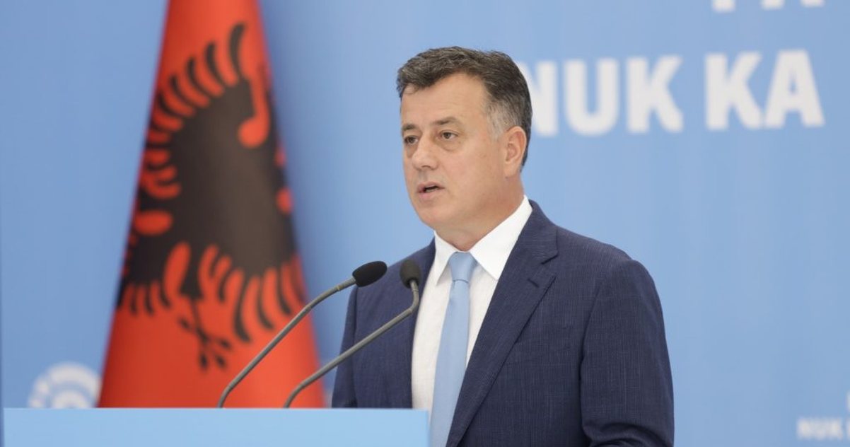 mungesa-e-ujit-te-pijshem/-noka:-bashkia-vlore-me-keto-ritme-do-riktheje-ne-fuqi-larjen-vec-te-dielave