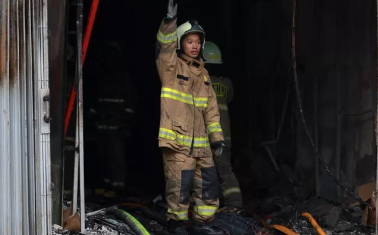 u-shkrumbuan-teksa-flinin/-azili-i-pleqve-perfshihet-nga-flaket,-16-persona-humbin-jeten-ne-indonezi