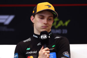 piastri:-ky-ishte-vetem-viti-im-i-trete-ne-formula-1,-ka-zhgenjim-por-mesova-shume-rreth-vetes-time