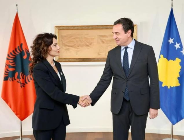 spiropali-uron-kurtin-per-fitoren:-shqiperia-dhe-kosova-ecin-krah-per-krah