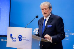 berisha:-departamenti-brain-gain-erdhi-ne-pd-ne-momentet-me-kritike-te-saj.-ai-ka-nje-rendesi-themelore-per-partine