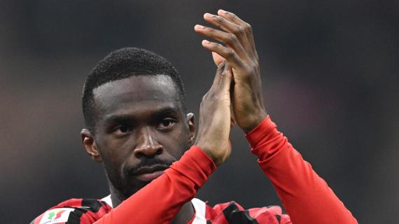 “po-e-shijoj-futbollin-dhe-jeten-te-milan,-per-rinovimin-tim-me-kuqezinjte-po-mendojne-menaxheret”