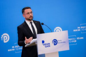 ted-kopliku:-brain-gain,-laborator-idesh-dhe-burimesh-njerezore-per-partine-demokratike-dhe-shqiperine