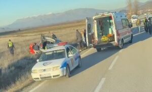 aksident-ne-aksin-rrugor-korce-erseke,-dy-te-rinj-dergohen-ne-spital