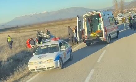 aksident-ne-aksin-rrugor-korce-erseke,-dy-te-rinj-dergohen-ne-spital