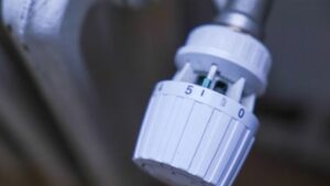 vendimi/-zyra-e-rregullatorit-per-energji-e-kosoves-do-te-ule-cmimin-per-ngrohjen