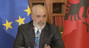 “me-tha-km-te-takoj-biznesmenin”,-rama-komenton-sms-e-ballukut-me-berberin:-s’ka-cudi!-dera-ime-per-rame-gecin-dhe-te-tjeret-e-hapur!