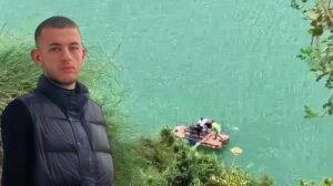 “shapka-e-renis-dobres-u-gjet-nje-dite-pas-zhdukjes”/-“ne-shenjester”:-alarmi-per-vrasje-pas-shenjave-te-lakut-ne-qafe,-tiroidja-e-demtuar-i-shkaktoi-vdekjen…