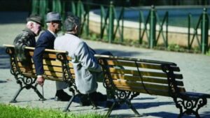 miratohet-kompensimi-i-te-ardhurave-mujore-te-pensionisteve,-nis-nga-janari-2026