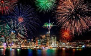 mberrin-viti-i-ri-ne-zelanden-e-re,-spektakel-fishekzjarresh-ne-qiell