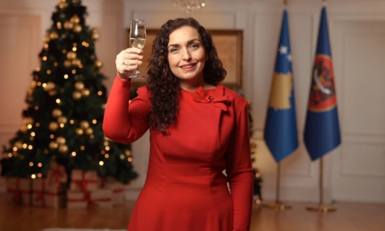 mesazhi-i-urimit-i-presidentes-vjosa-osmani-per-vitin-e-ri:-kosova-te-ece-perpara-me-unitet,-siguri-dhe-zhvillim