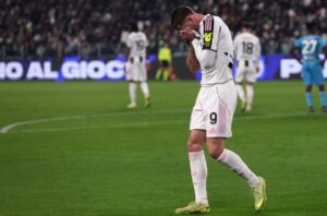 vlahovic-“tradhton”-juven,-serbi-“parkon”-ne-“bokse”,-zbulohet-shkalla-e-demtimit