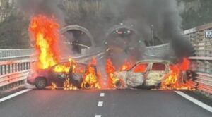 sulmohet-autoblinda-ne-mes-te-italise/-vidhen-dy-milione-euro