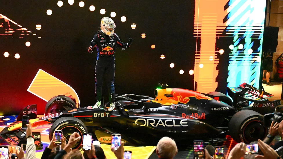 verstappen-prane-mrekullise/-formula-1,-kampioni-i-botes-fiton-ne-katar,-shpreson-titullin