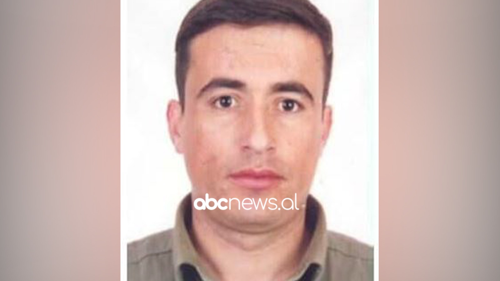 (emri)/-i-kerkuar-nga-interpol-tirana-prej-17-vitesh,-kapet-ne-aeroportin-e-athines-48-vjecari-shqiptar