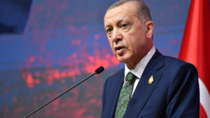 erdogan:-sulmet-ndaj-anijeve-tregtare-ne-detin-e-zi,-te-papranueshme