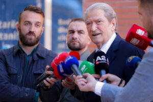 berisha:-pd-eshte-partia-me-e-hapur-dhe-demokratike-e-ketij-vendi!-te-gjithe-kane-vendin-ku-te-shprehin-mendimet-e-tyre