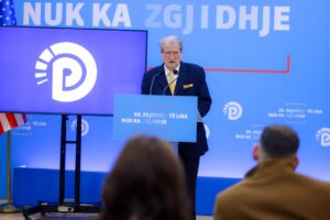 berisha-paraqet-argumentet:-dyshja-rama-balluku-kerkon-te-permbyse-ne-kushtetuese-vendimin-e-ligjshem-te-gjkko-se