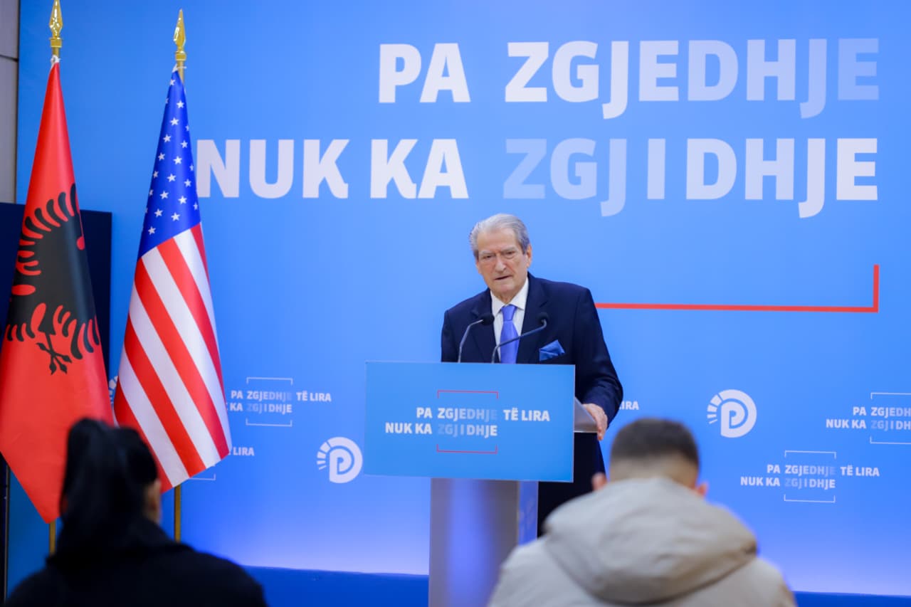 berisha:-kerkoj-rikualifikimin-e-vepres-penale,-edi-rama-kryeson-nje-organizate-te-vertete-kriminale.-prokuroria-ka-perdorur-masat-me-lehtesuese-ndaj-ballukut