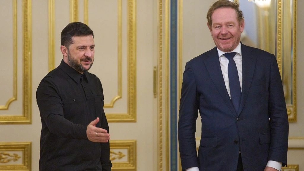 holanda-dhe-ukraina-nenshkruajne-marreveshje-per-prodhimin-e-perbashket-te-droneve