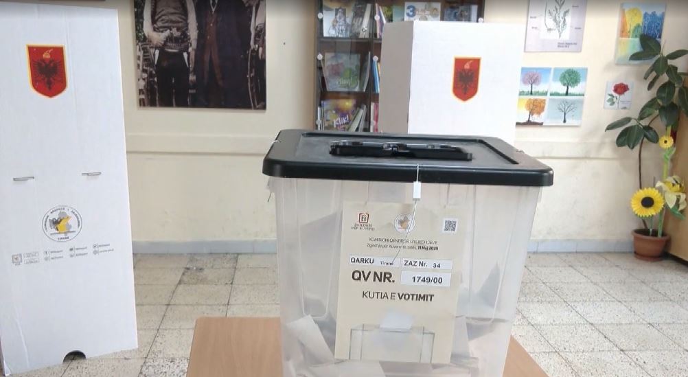 te-vjetrit-bien,-te-rinjte-nuk-rriten/-sondazhi-i-“abc-news”:-te-zhgenjyer-nga-lapaj-and-co.-duan-parti-te-reja