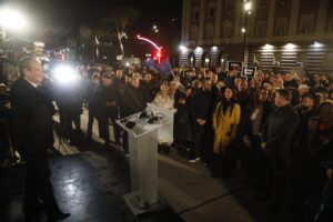 pd-nis-turin-e-foltoreve,-sali-berisha-zhvillon-sot-takim-me-qytetaret-e-njesise-nr.-9