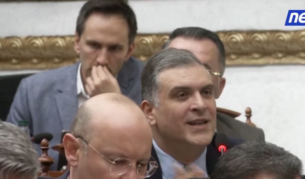 “fondi-i-emergjencave,-sa-bakshishi-i-tunelit-te-llogarase”,-blushi:-meqenese-as-zv.kryeministre-nuk-keni-me,-kujt-t’i-kerkojme-llogari-pse-u-shemb-rruga-qukes-qafe-plloce?