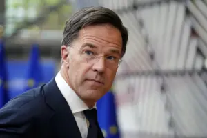 rutte:-ukraina-eshte-ne-nje-rruge-te-pakthyeshme-drejt-nato-s