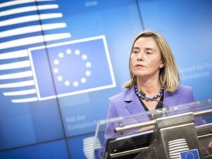 akuza-per-mashtrim-ne-prokurimin-publik-dhe-korrupsion-ne-programet-e-trajnimit-per-diplomatet-e-rinj-te-be-se,-lirohet-federica-mogherini