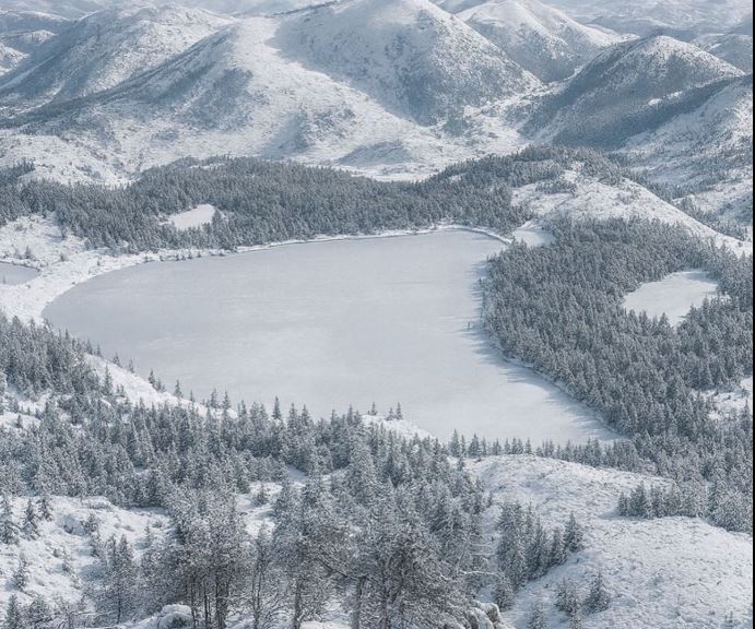 kreyministri-rama-ndan-foton-nga-lura-e-mbuluar-me-debore:-pamje-perrallore