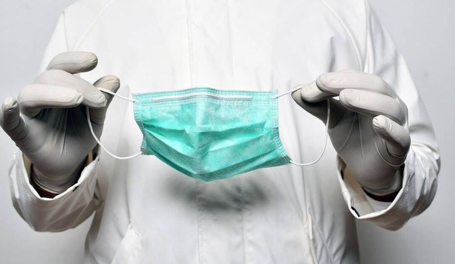 maska-dhe-presion-mbi-sistemin-shendetesor,-spanja-rikthehet-te-masat-kunder-koronavirusit