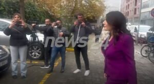 video/-hetimet-per-12-tendera,-drejtoresha-e-aksh-it,-shkon-ne-spak