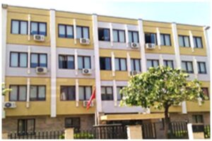 siperfaqe-toke-dhe-apartamente/-konfiskohen-9-pasuri-te-perfituara-nga-veprimtari-kriminale-ne-lezhe