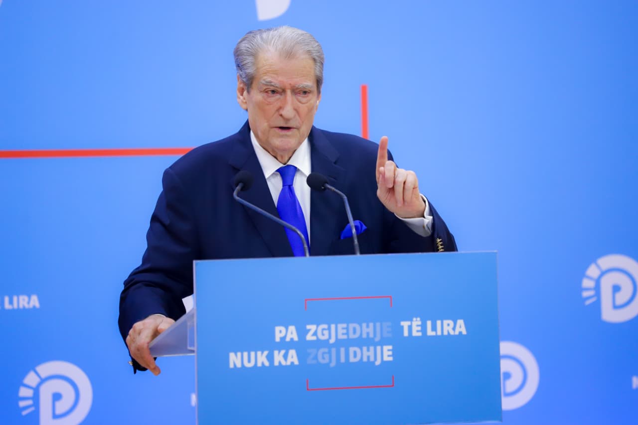 berisha:-lubi-mogherini-dhe-ramaduro-te-perfshire-ne-skandalin-17-milione-euro-te-kolegjit-europian-ne-tirane.-ne-bruksel-drejtesia-nuk-u-pengua