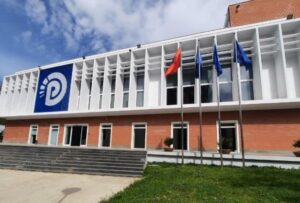 pd-sqaron-procesin-e-kandidateve-per-avokat-te-popullit:-deputetet-kane-terhequr-nenshkrimet,-presim-pergjigjen-e-kuvendit