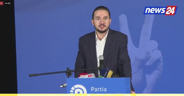 “shqiperia-po-plackitet,-gjithcka-komandohet-nga-nje-dore-e-vetme”,-ervin-salianji-nga-durresi:-pd-duhet-te-pergatitet-qe-te-udheheqe-ndryshimin