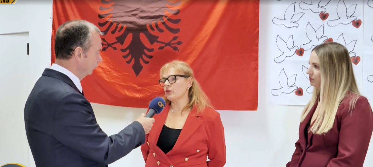 “gjuha-shqipe-nuk-harrohet”/-shkolla-shqipe-‘korabi’-ne-bolonja,-mesuesit:-gjuha-e-nenes-nis-nga-familja