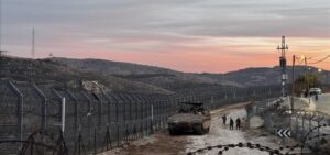 blloku-i-gjirit-denon-sulmet-izraelite-ndaj-sirise-si-‘shkelje-te-rende’-te-se-drejtes-nderkombetare