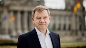 johann-wadephul:-gjermania-rrit-fondet-per-armet-amerikane-per-ukrainen