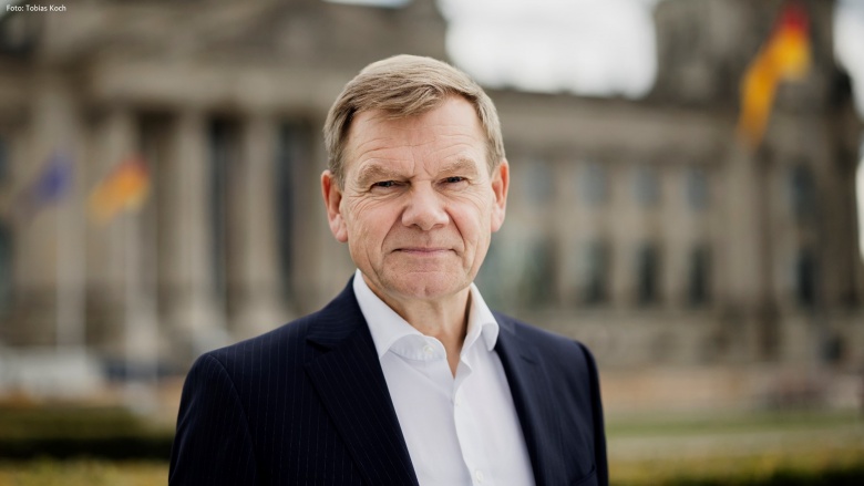 johann-wadephul:-gjermania-rrit-fondet-per-armet-amerikane-per-ukrainen