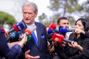 takimi-i-salianjit/-berisha:-ka-nje-axhende-personale,-ai-eshte-anetar-kryesie-dhe-nuk-ka-shtruar-asnje-nga-keto-probleme