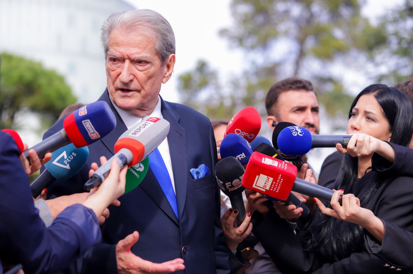 takimi-i-salianjit/-berisha:-ka-nje-axhende-personale,-ai-eshte-anetar-kryesie-dhe-nuk-ka-shtruar-asnje-nga-keto-probleme