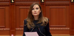 “ne-12-vite-qeveria-ka-ngritur-sistem-te-korruptuar”/-tabaku:-shqiperia-e-2030-qe-ps-reklamon,-vend-i-koncesionuar-deri-ne-palce!