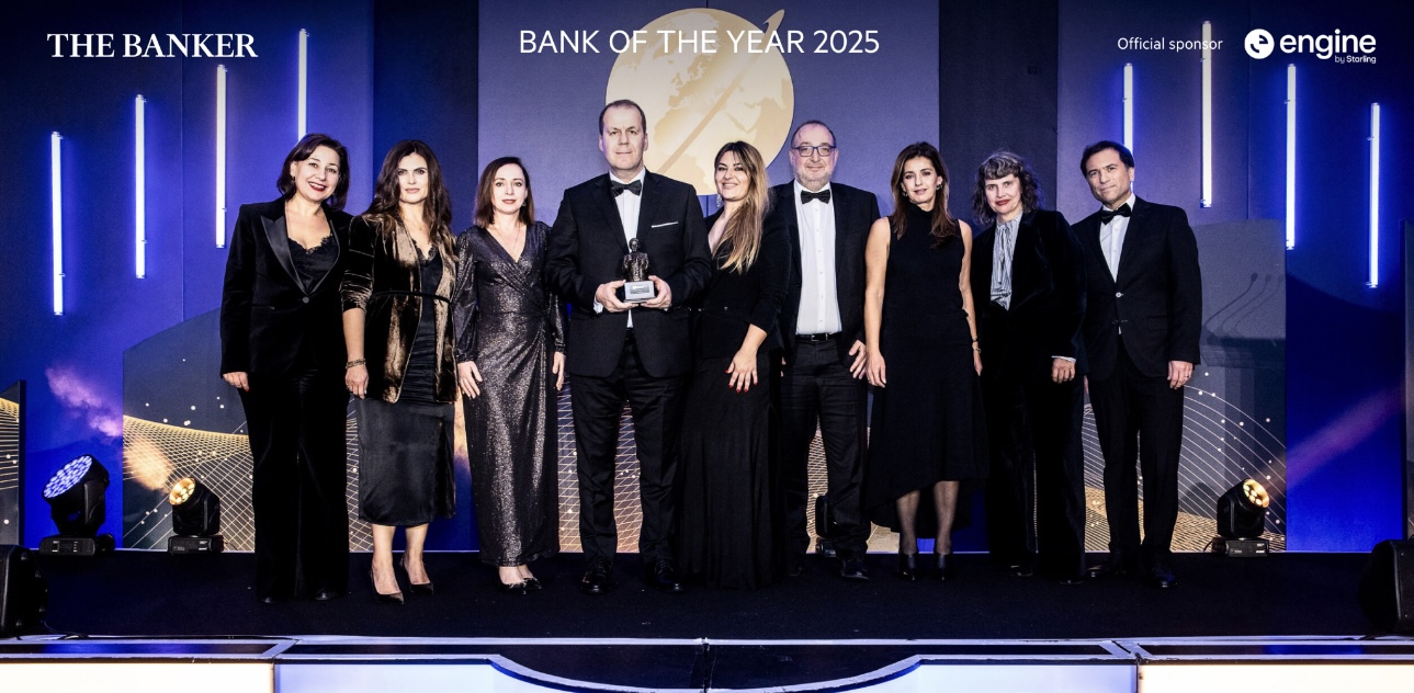 tirana-bank-shpallet-“banka-e-vitit-ne-shqiperi”-nga-the-banker-(financial-times)